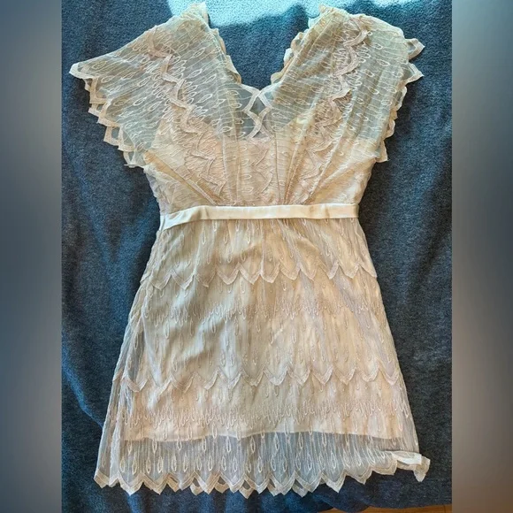 Yoana Baraschi cream lace mini dress - Picture 6 of 6